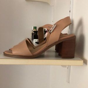 Franco Sarto Nude Leather Sandals Block Heel size6